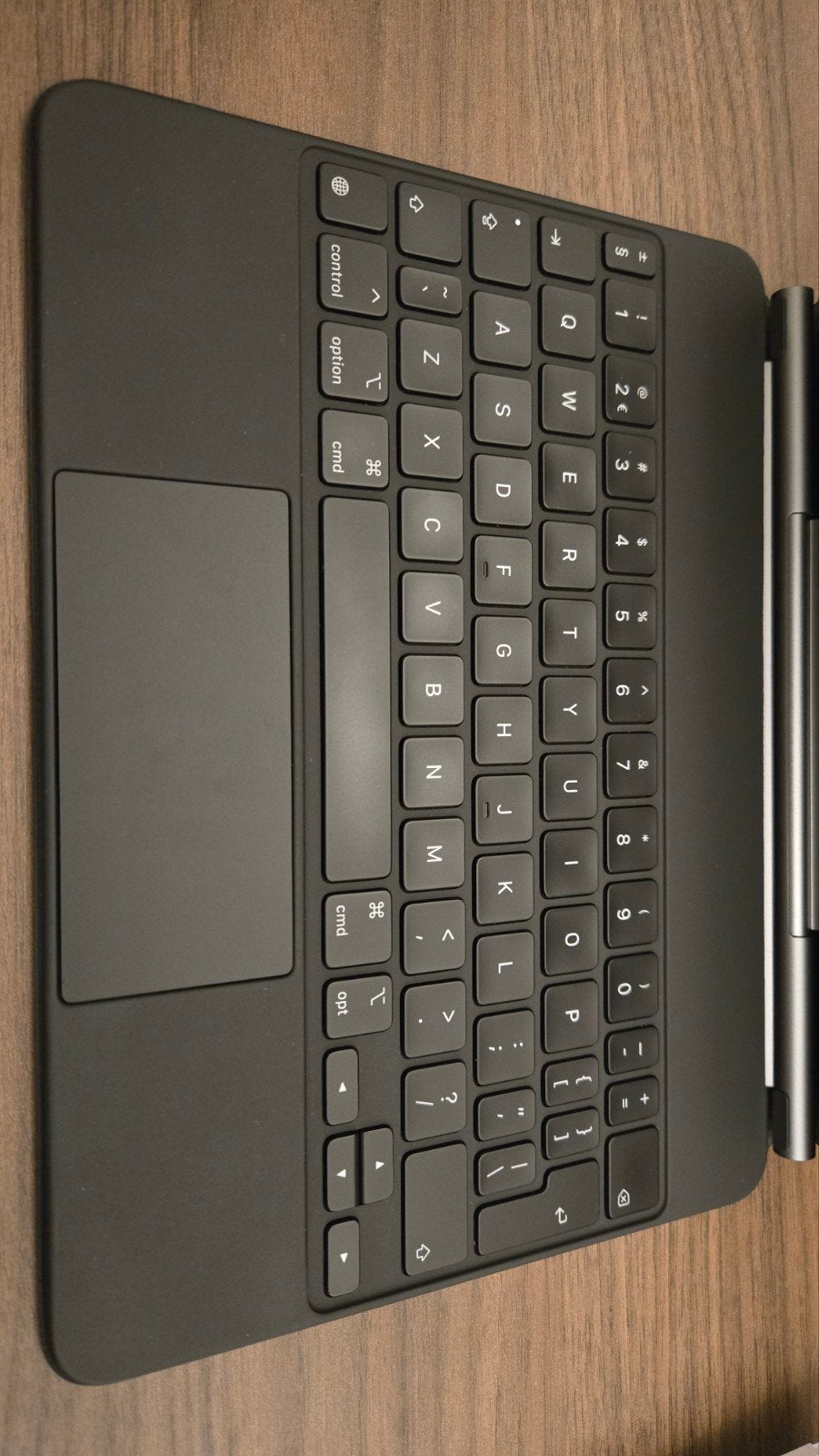 Foto 7 van iPad 11 Magic Keyboard met verlichting MXQT2N_A