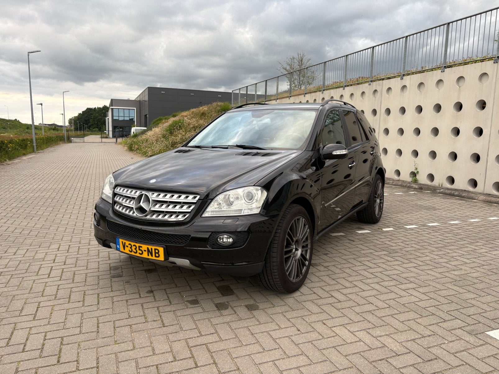 Mercedes ML grijskenteken Designo/vele opties/marge/vol luxe, Auto's, Automaat, 2220 kg, Overige kleuren, Diesel