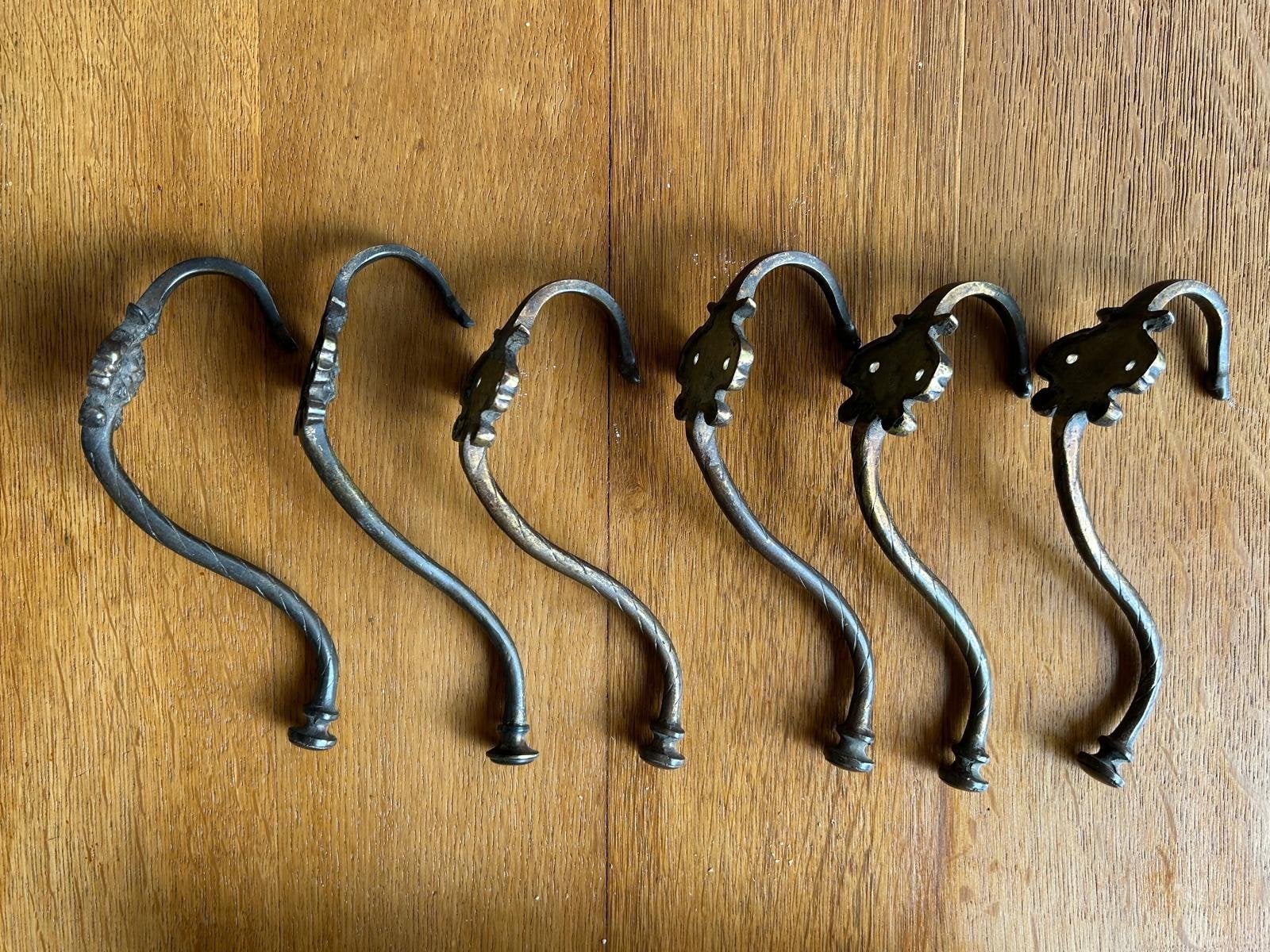 Set van 6 Antieke Vuurvergulde Bronzen Kapstokhaken, Ophalen, Brons
