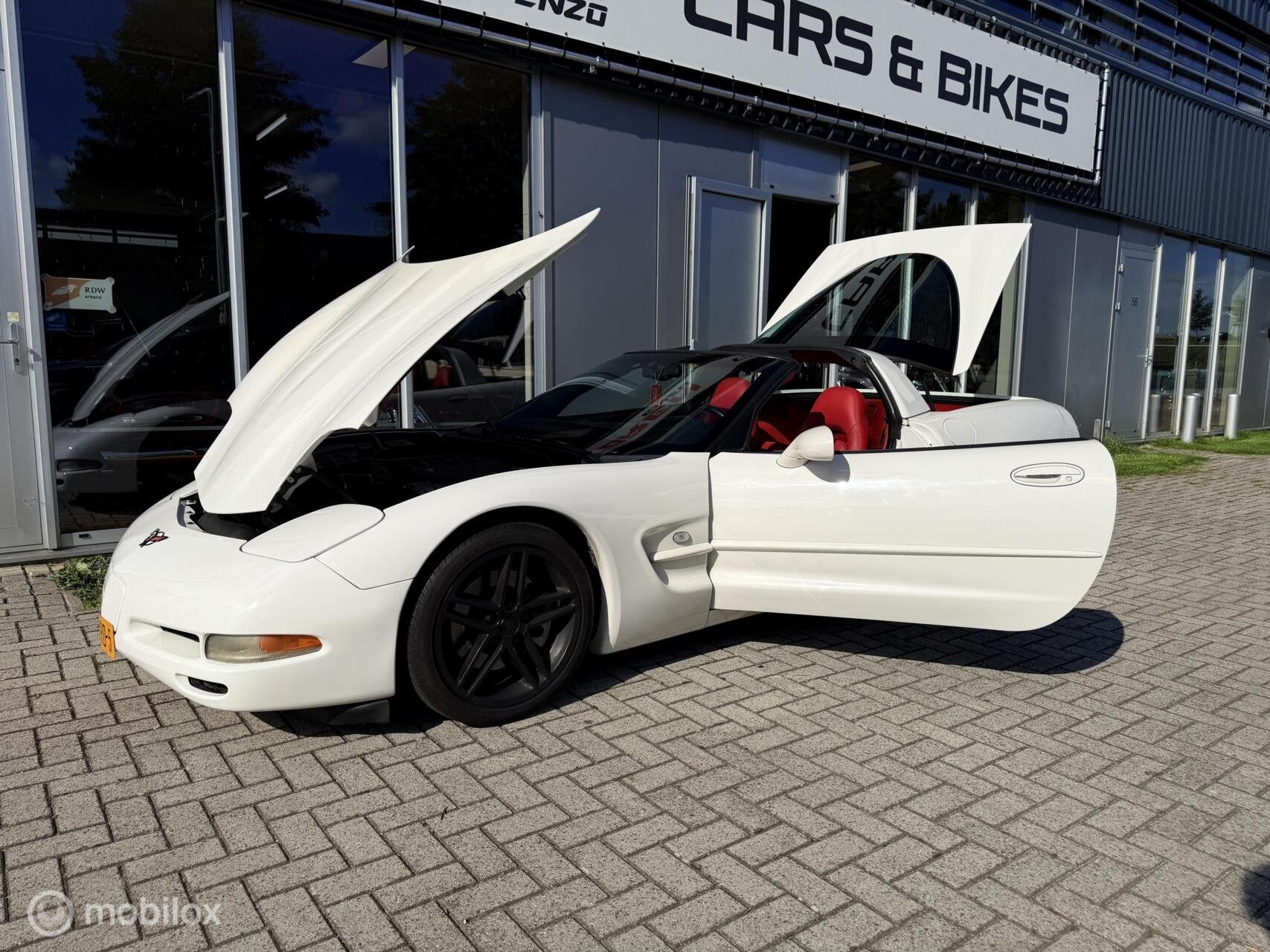Chevrolet Corvette C5 LS1 5.7 V8 AUT. LET OP! LAGE KM STAND, foto 4
