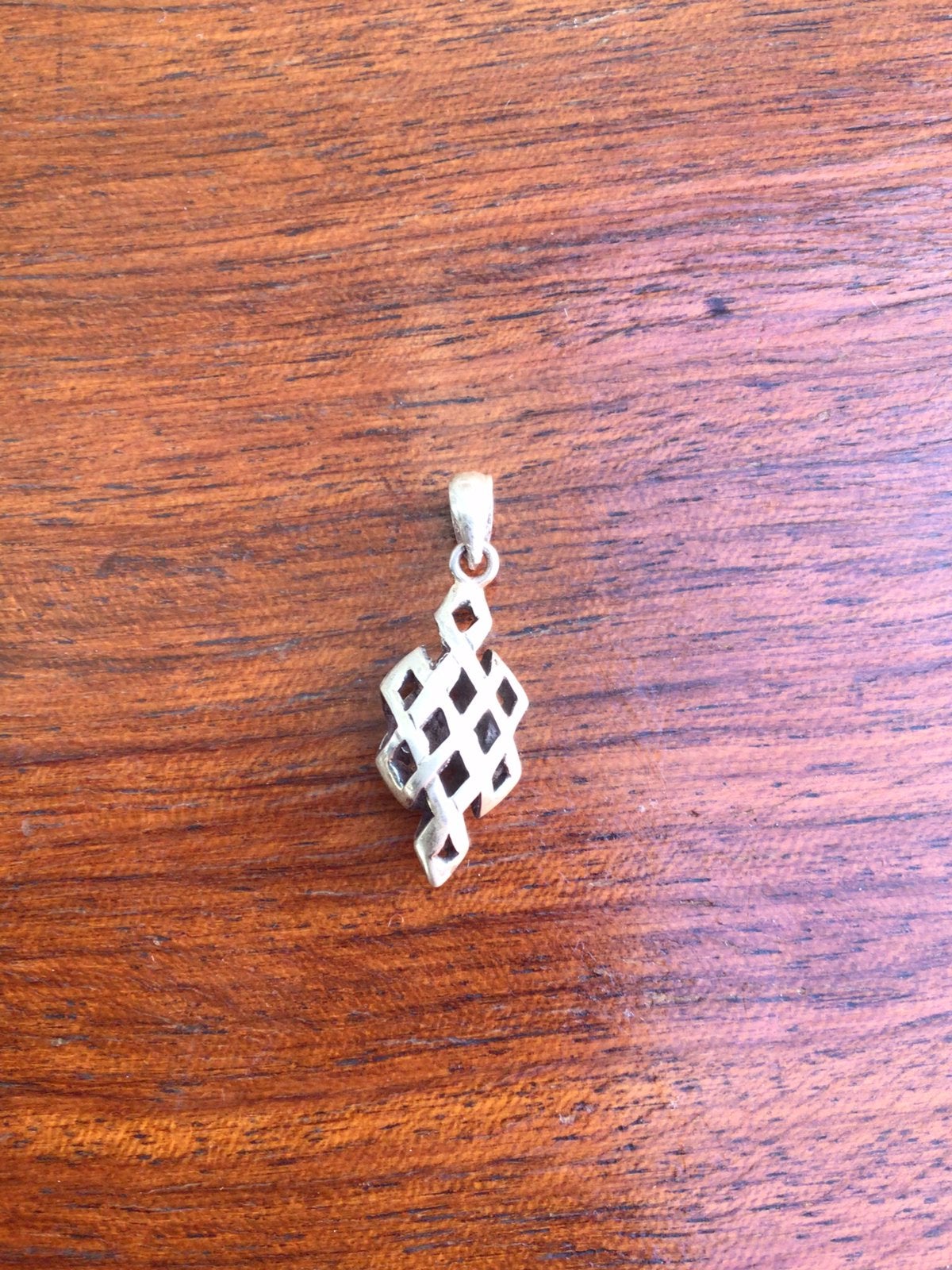 Zilveren bedel, oneindige knoop, Keltische knoop, Ophalen, Zo goed als nieuw, Zilver, Overige merken