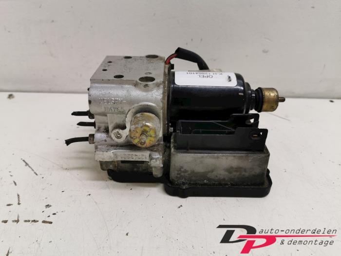 ABS Pomp van een Opel Vectra, Gebruikt, -, -, Opel