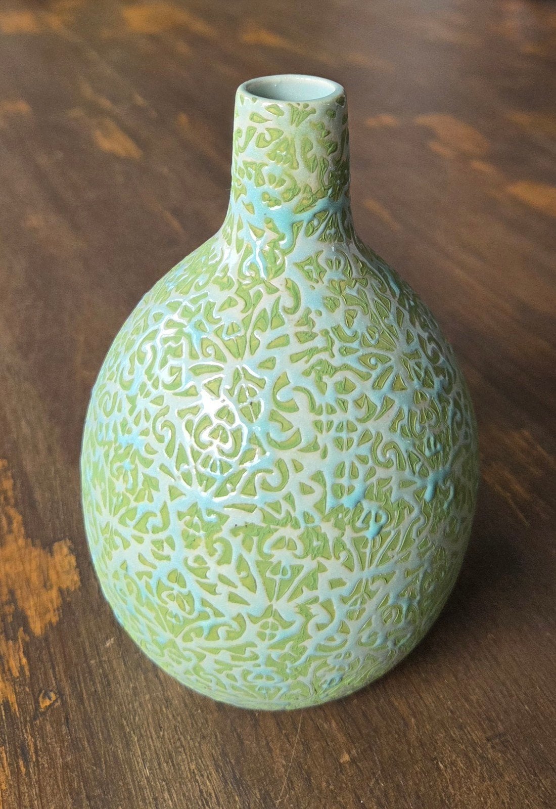Originele Des Pots Vaas – Handgemaakt Aardewerk met Reliëf, Ophalen of Verzenden, Vaas, Steen/keramiek, Handgemaakt