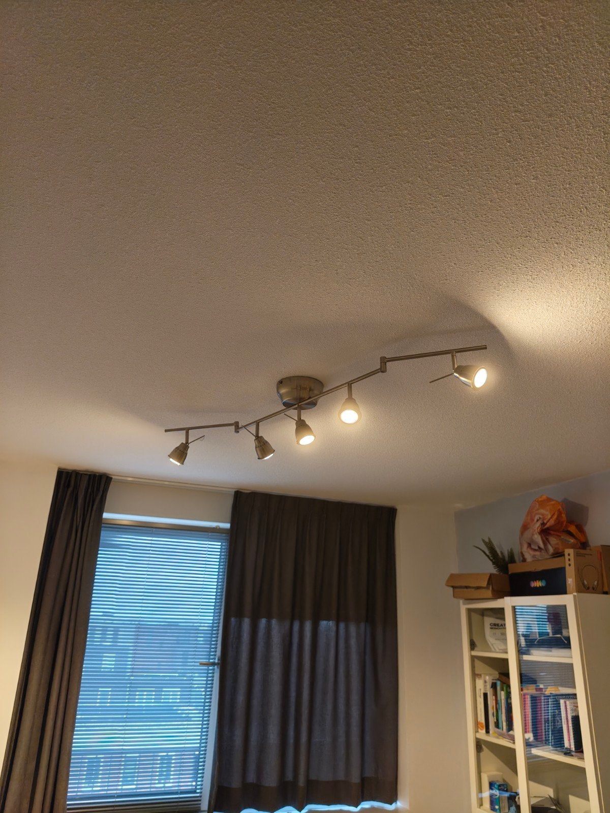 Moderne plafondspot met 11X Philips Hue GU10 White and C, Gebruikt, GU10, Met schakelaar, Ophalen of Verzenden