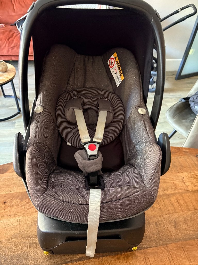 Maxi Cosi Pebble + Isofix base, Ophalen, Gebruikt, Isofix, 0 t/m 13 kg
