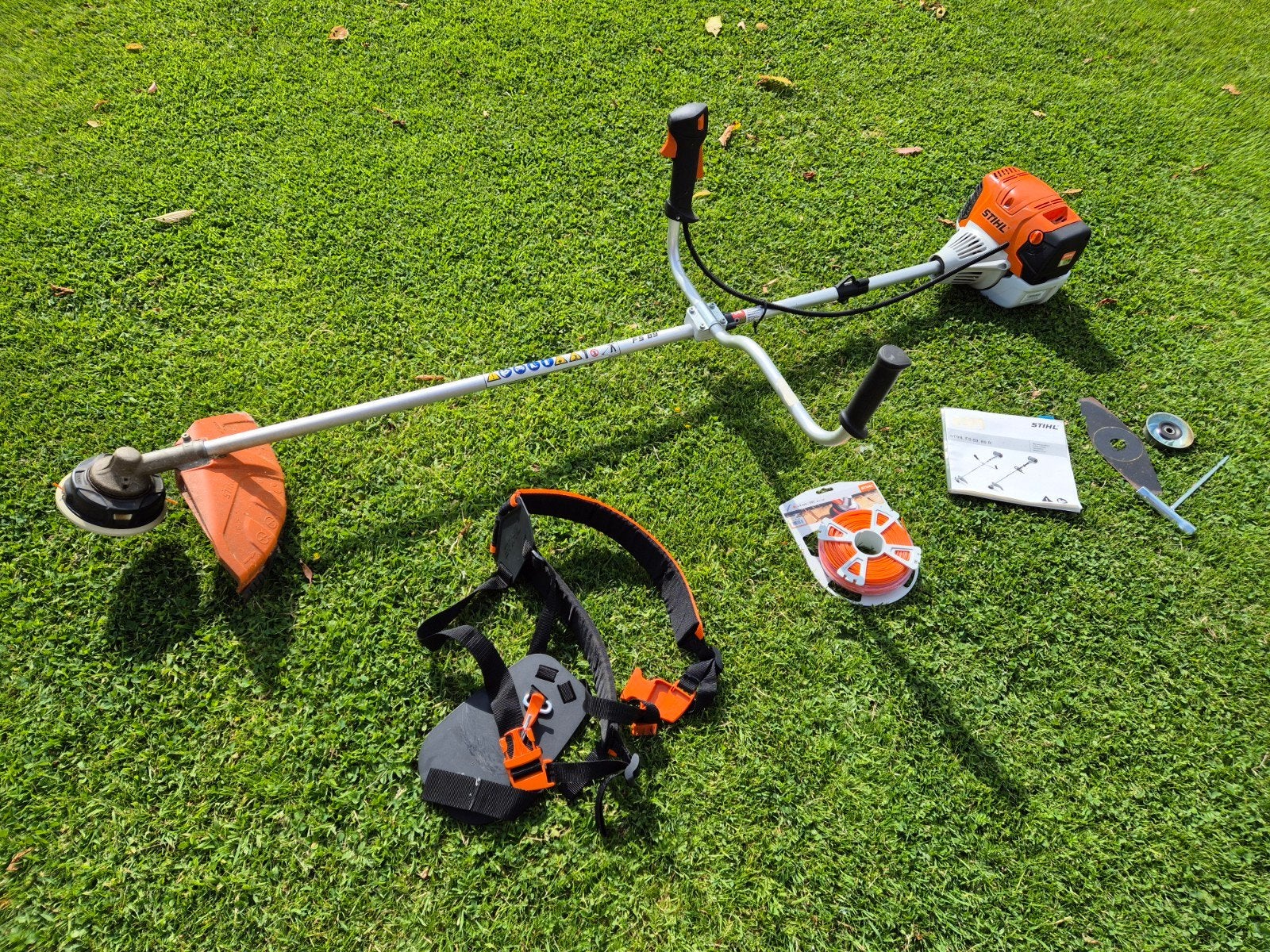 Stihl FS 89 Benzine Bosmaaier - Zo goed als nieuw, Tuin en Terras, Grasmaaiers, Zo goed als nieuw, Benzine-grasmaaier, 40 t/m 49 cm