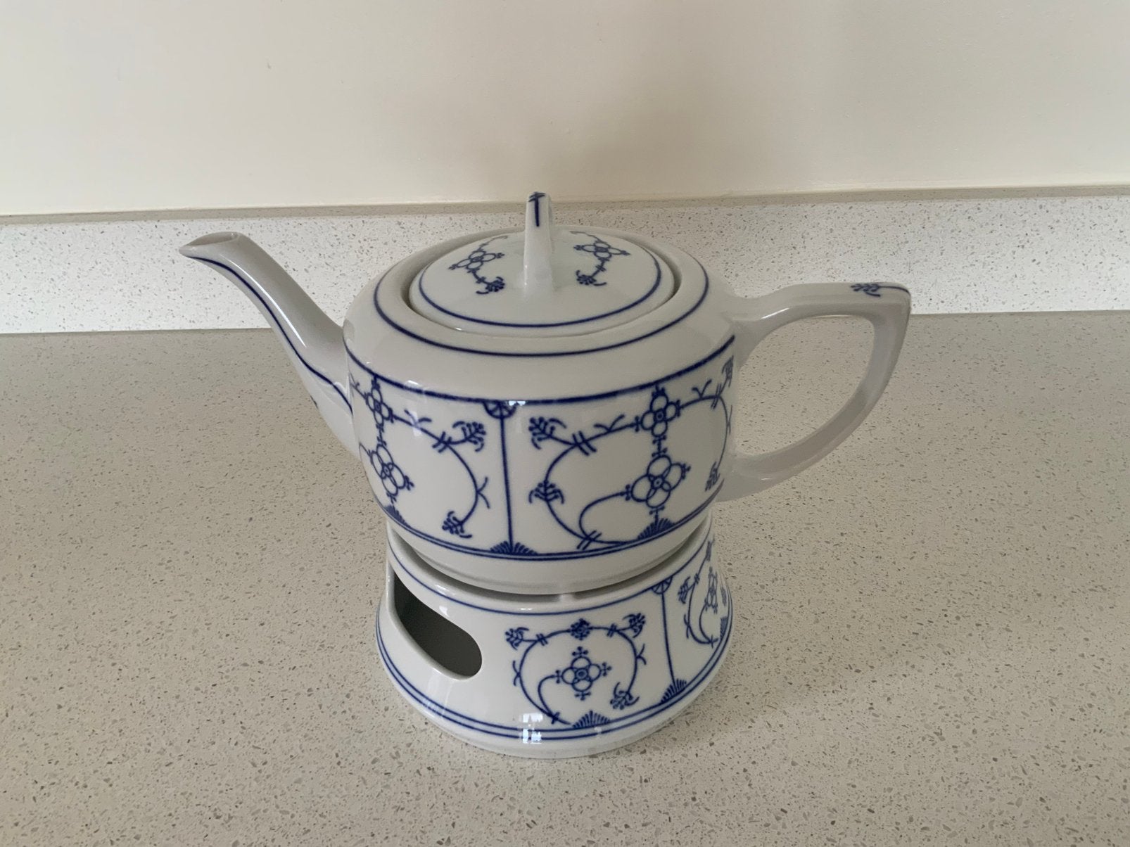Jager Blau Saks porselijn theepot en warmhouder, Huis en Inrichting, Keuken | Servies, Overige typen, Nieuw, Ophalen of Verzenden