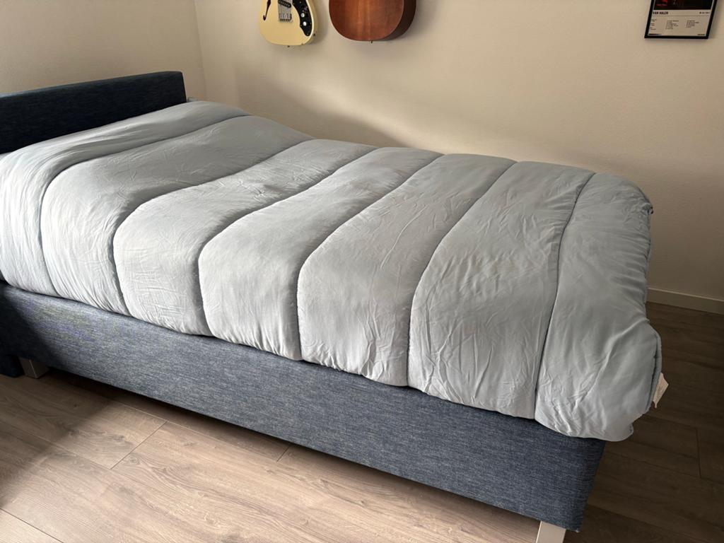 MioDormio boxspring 120x200 - Zo goed als nieuw, Ophalen, Blauw, Zo goed als nieuw, Twijfelaar