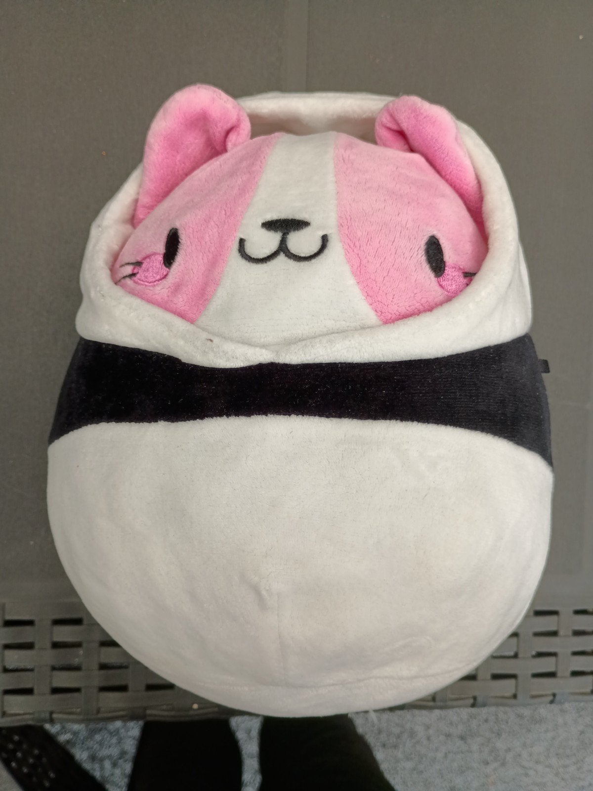 squishmallow cat in a panda, Ophalen of Verzenden