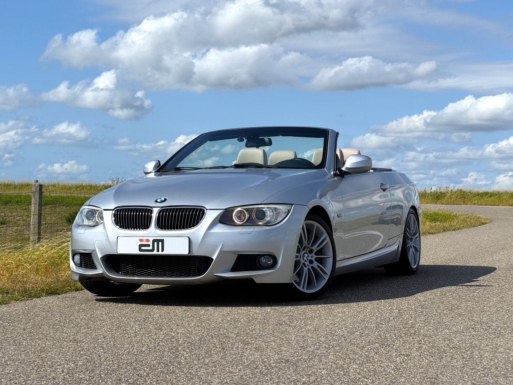 BMW 3-serie 335i LCI Cabrio M Sport OrgNL NAP (bj 2011), Automaat, Euro 5, Gebruikt, 4 stoelen