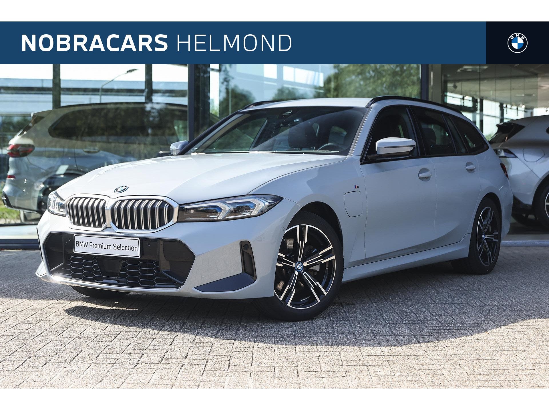 BMW 3 Serie Touring 330e M Sport Automaat / Sportstoelen / A, Achterwielaandrijving, Gebruikt, Zwart, 4 cilinders