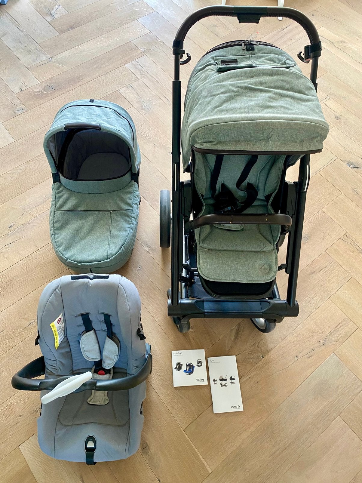 Mutsy Igo 3-in-1 kinderwagen., Ophalen of Verzenden, Zo goed als nieuw, Mutsy, Met reiswieg