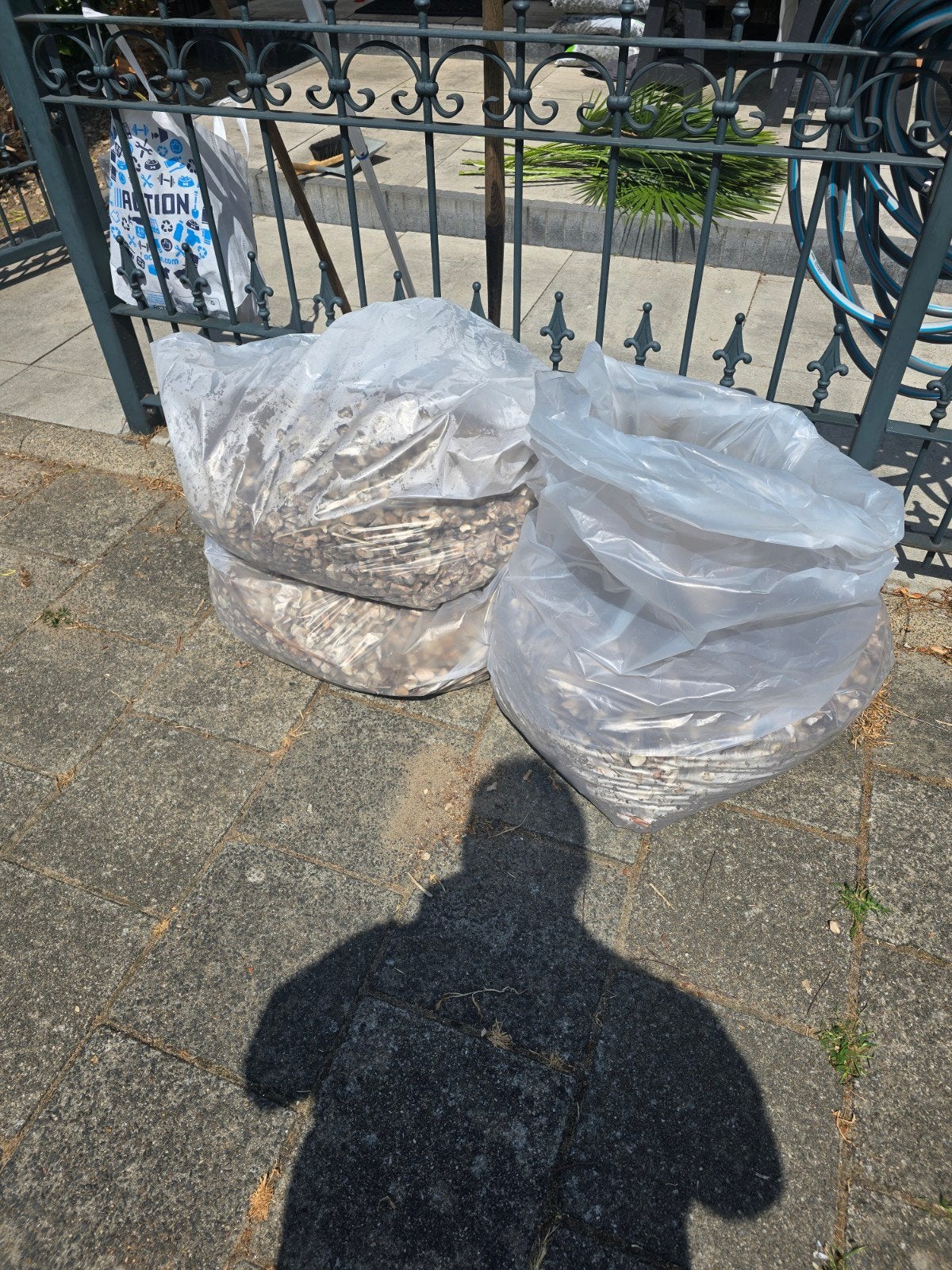 Drie zakken grind/split voor tuin of oprit, Ophalen, Overige materialen, Gebruikt, Grind