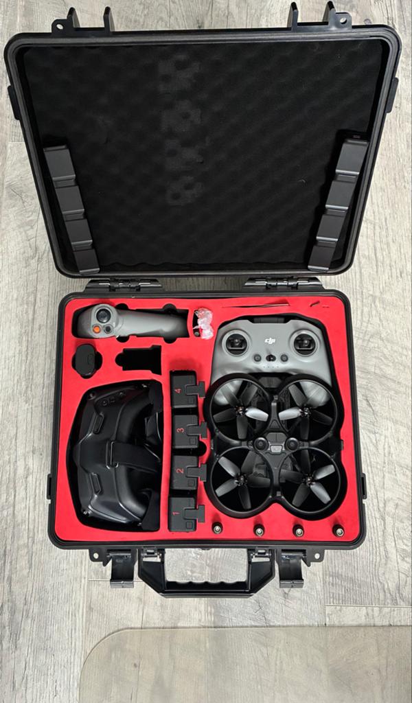 DJI Avata FPV Drone Combo met Goggles en Controllers, Audio, Tv en Foto, Drones, Cameradrone, 15 tot 30 minuten, Zo goed als nieuw