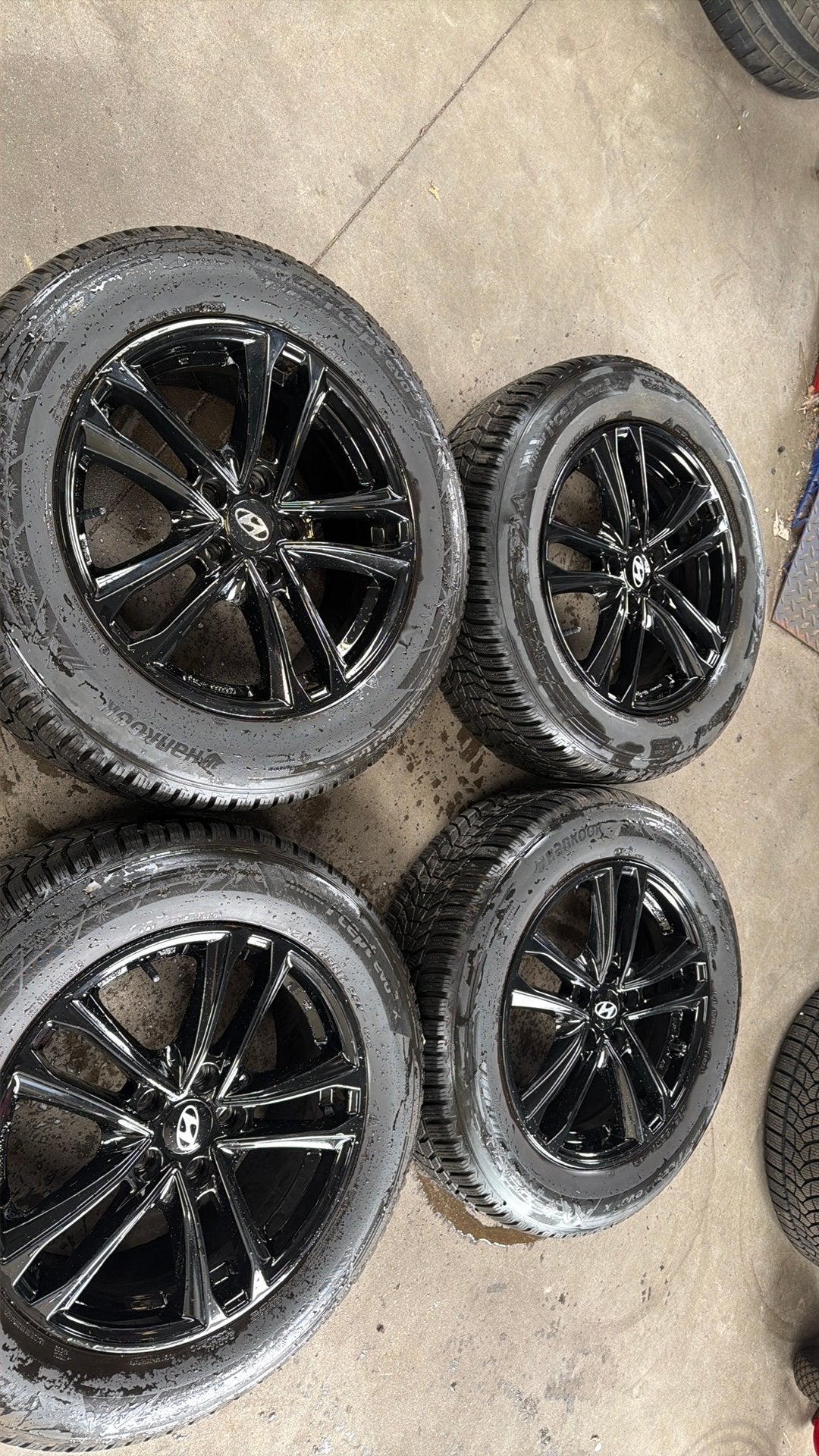 Hyundai tucson schadevrije winterset 215/65-17 hankook, Auto-onderdelen, Ophalen, Banden en Velgen, 17 inch, Winterbanden