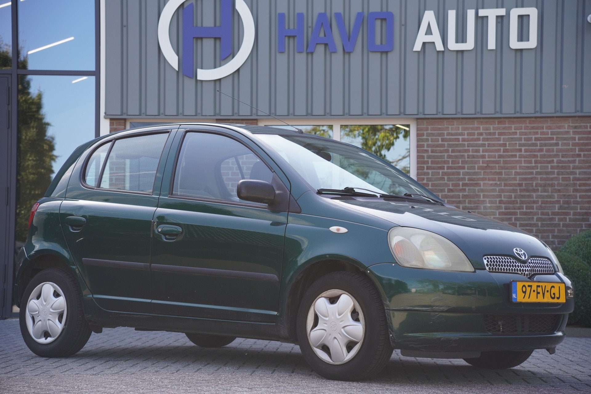 Toyota Yaris 1.3-16V VVT-i Sol AUTOMAAT, AIRCO, NAP, Auto's, Oldtimers, 1299 cc, Metallic lak, Origineel Nederlands, Bedrijf