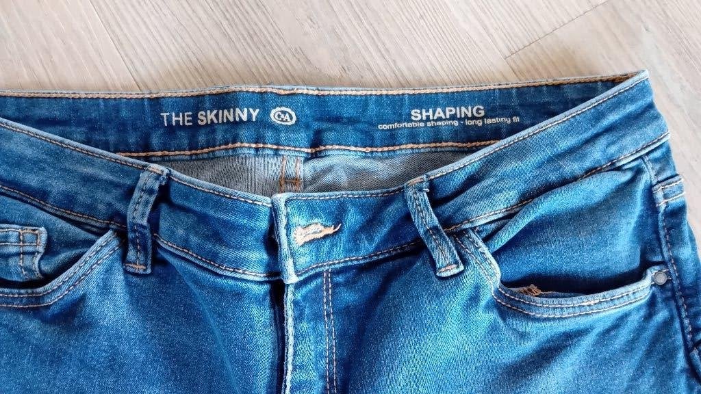 Skinny jeans van C&A, Kleding | Dames, Blauw, Ophalen of Verzenden, Zo goed als nieuw, W30 - W32 (confectie 38/40)