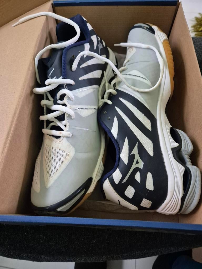 Volleybalschoenen Wave Tornado 9 - Maat 44,5, Sport en Fitness, Volleybal, Ophalen of Verzenden, Zo goed als nieuw, Schoenen