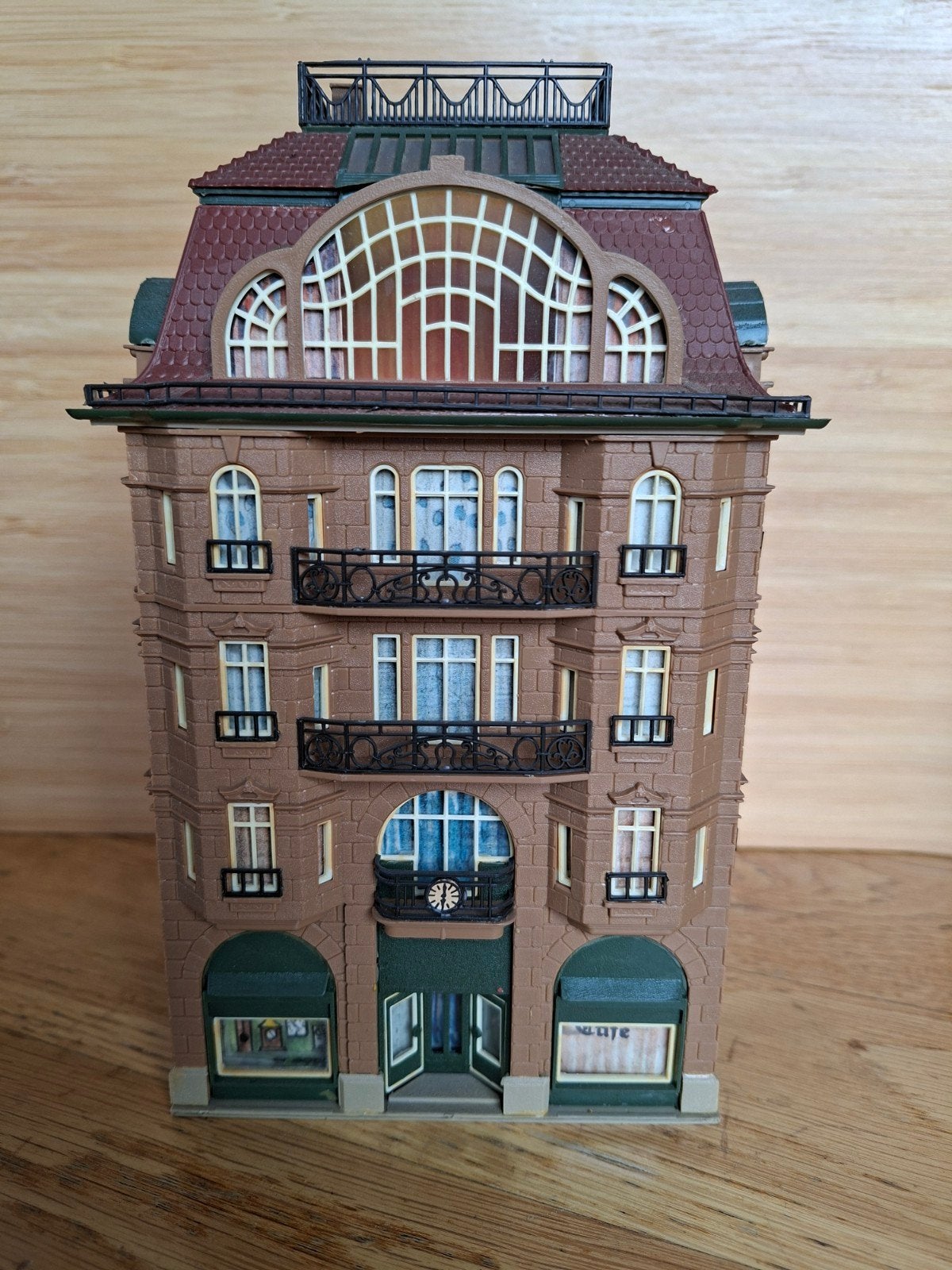 Vollmer 3770 stadhuis cafe H0 Märklin Roco Lima Trix Piko, Overige merken, Gelijkstroom of Wisselstroom, Brug, Tunnel of Gebouw