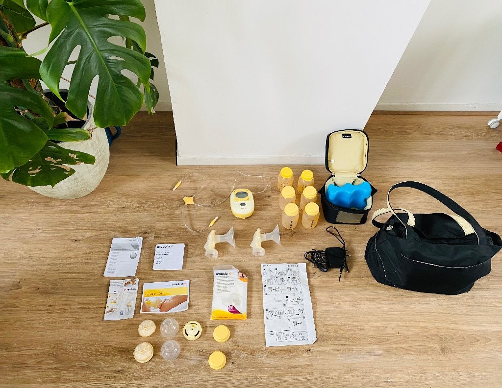 Medela Freestyle dubbele kolfset incl tas en koeltas, Medela, Borstkolf, Ophalen of Verzenden, Zo goed als nieuw