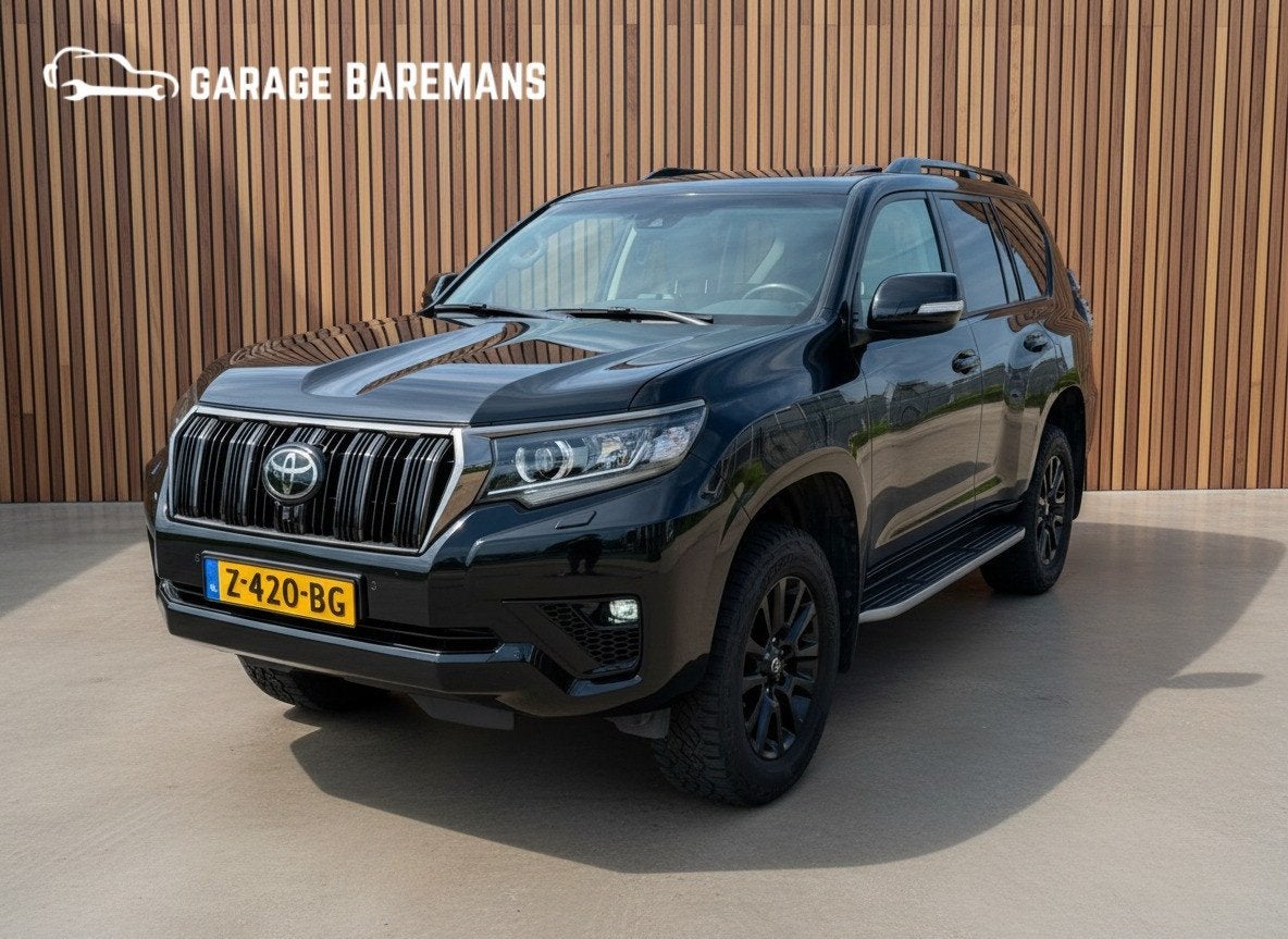 Toyota Land Cruiser 150 2.8 D-4D Black Edition 7 Pers 204PK, Auto's, Toyota, Automaat, Gebruikt, 4 cilinders, 255 €/maand
