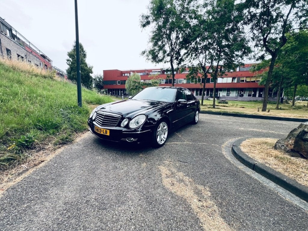 Mercedes-Benz E-Klasse 3.0 E280 Avantgarde Facelift LPG/G3, Auto's, Mercedes-Benz, Automaat, Beige, Zwart, Particulier