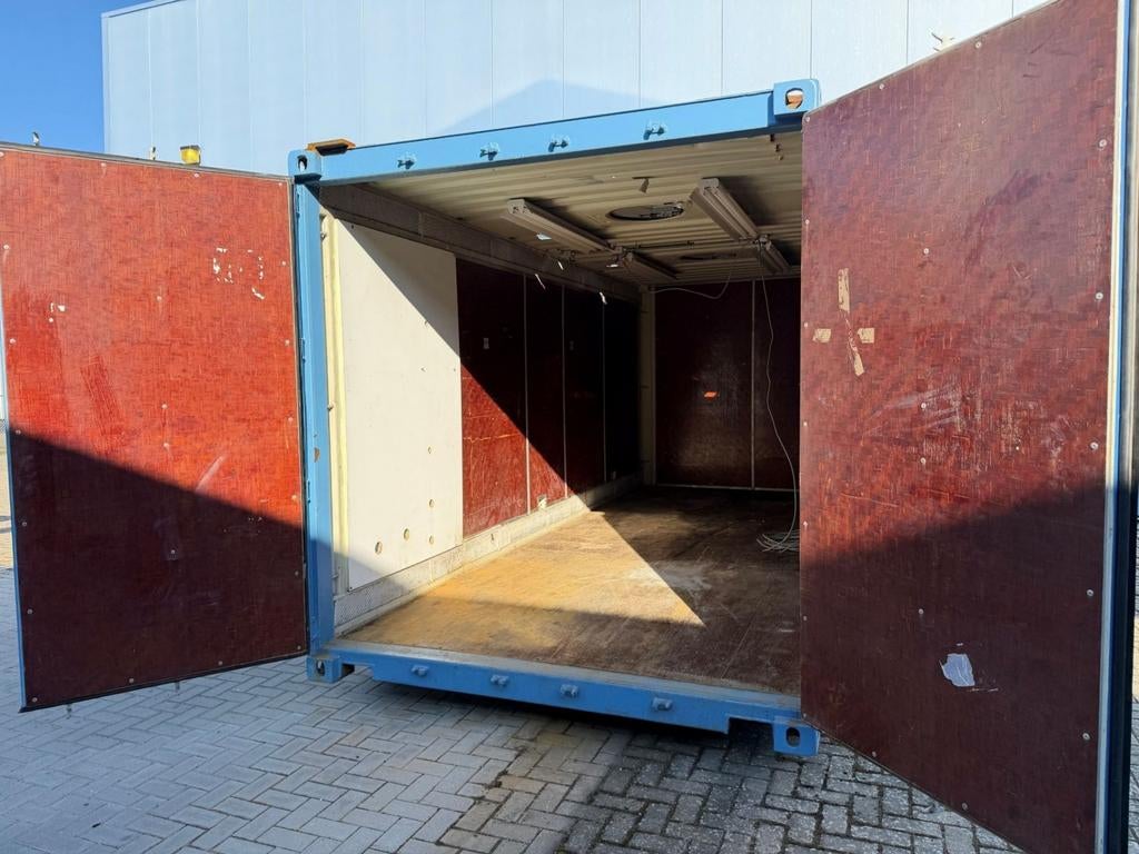20ft zeecontainer met verlichting, Ophalen