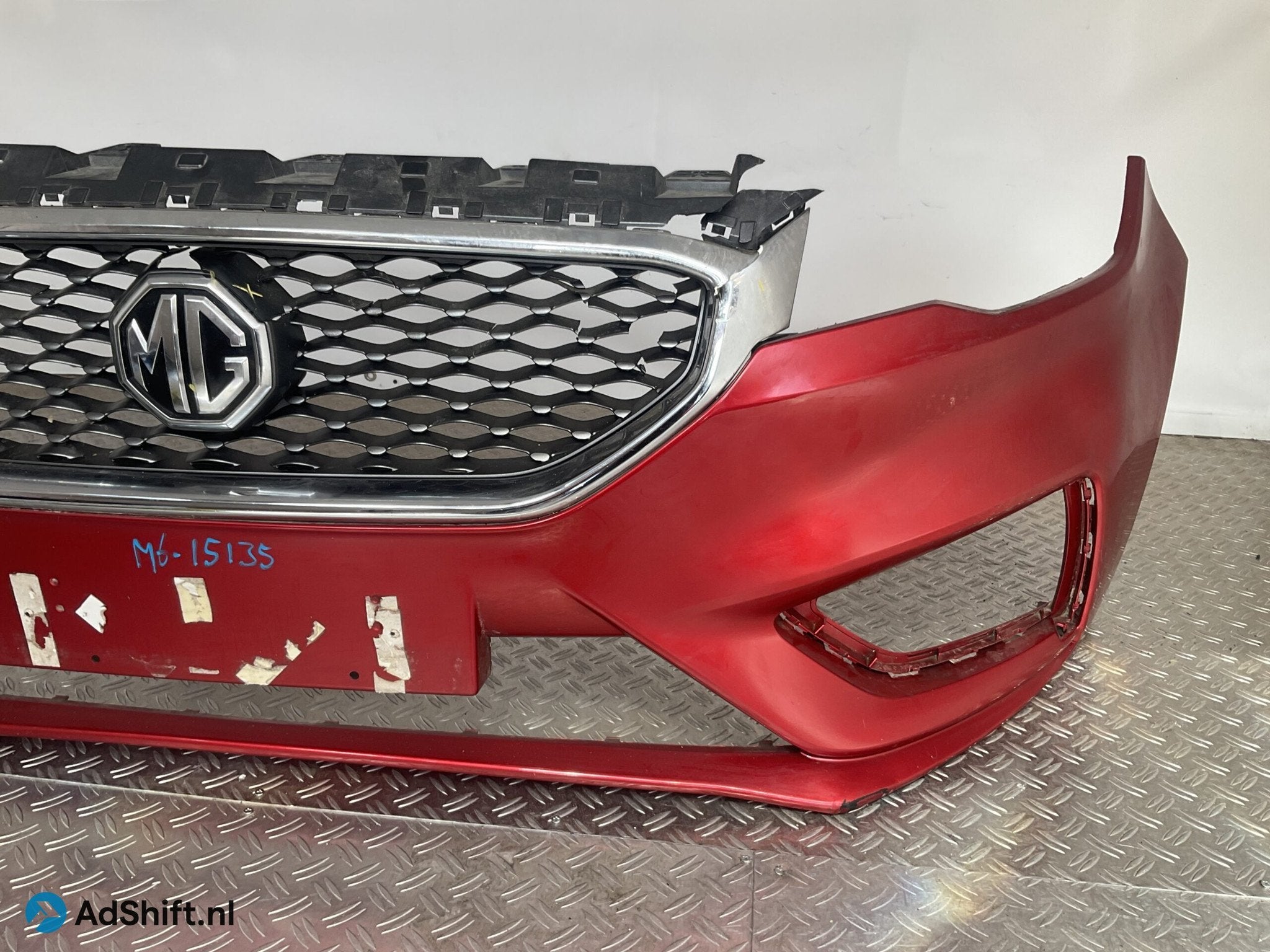 Bumper MG MG3 2018-2020 P10388215 Voorbumper M6-15135z, Bumper