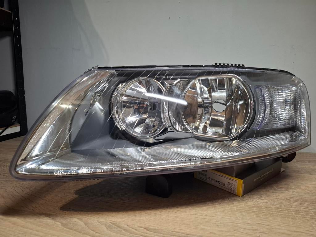 Linker koplamp TYC 20-A686 voor Audi A6 C6 (bedraad), Ophalen of Verzenden, Nieuw, Audi