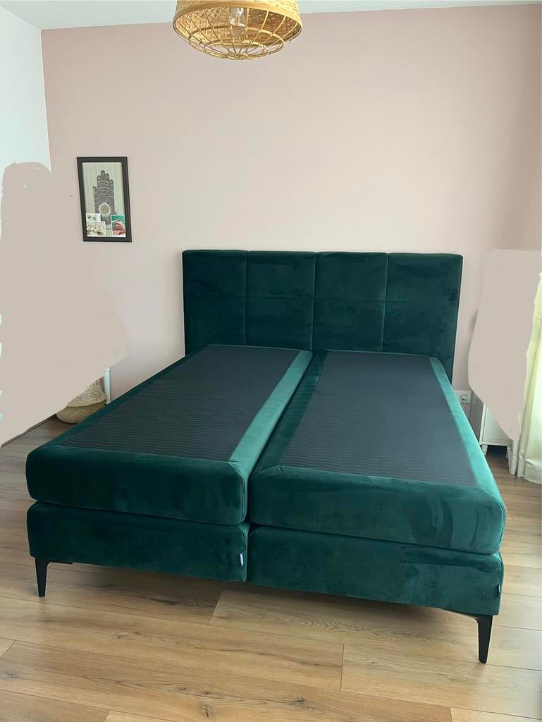 Karlsson Boxspring Queensize - Bottlegreen Velvet, Huis en Inrichting, Slaapkamer | Boxsprings, Ophalen, Tweepersoons, Zo goed als nieuw