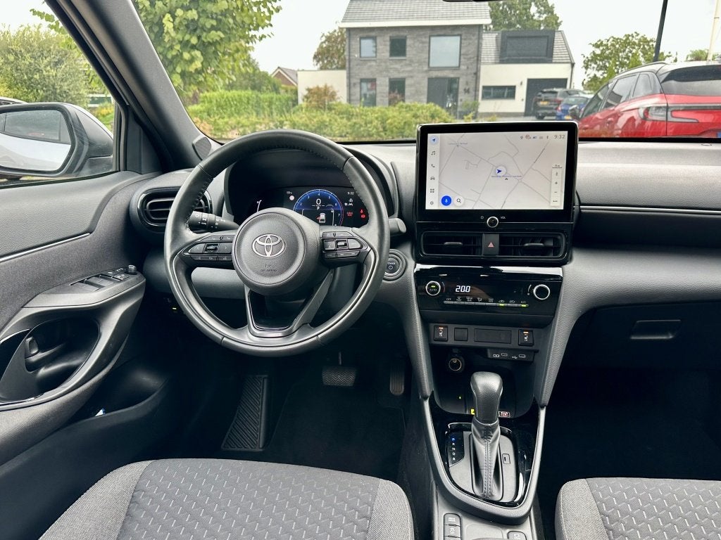 Toyota Yaris Cross 1.5 Hybrid 130PK Dynamic Camera Stoel/stu, Dealer onderhouden, Stof, Gebruikt, 1490 cc