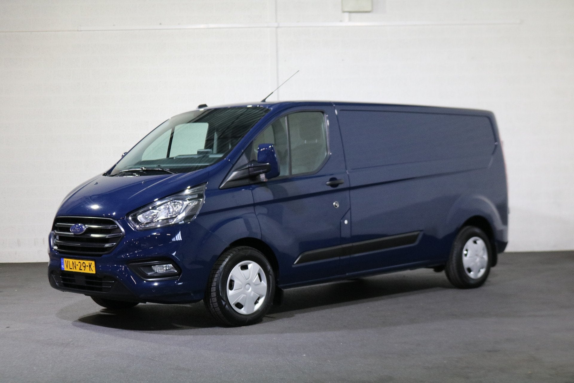 Ford Transit Custom 2.0 TDci L2 H1 Automaat Koelwagen, Auto's, Euro 6, 4 cilinders, Blauw, Bedrijf