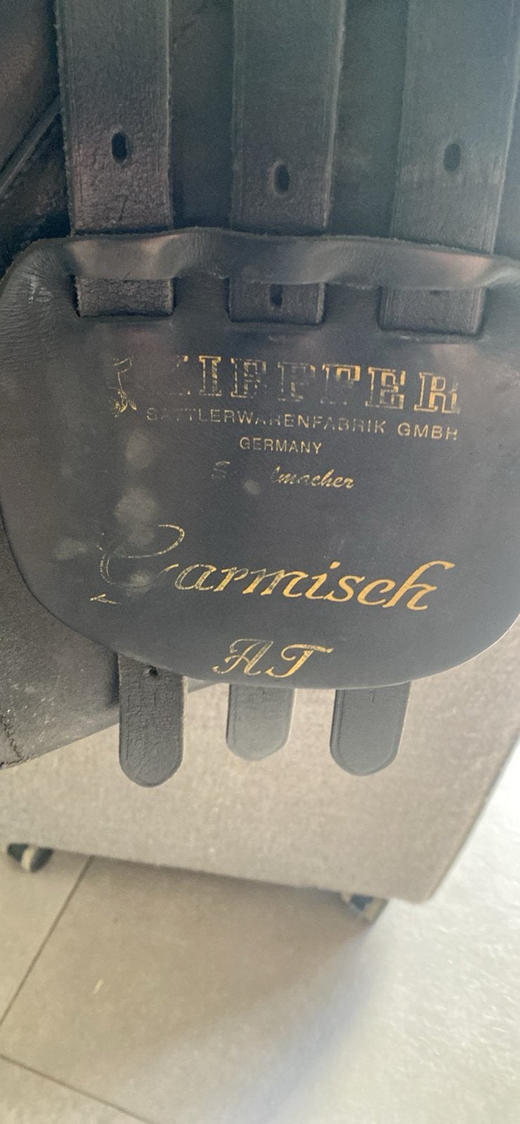 17.5 inch zadel, Ophalen of Verzenden, Zo goed als nieuw, Dressuur