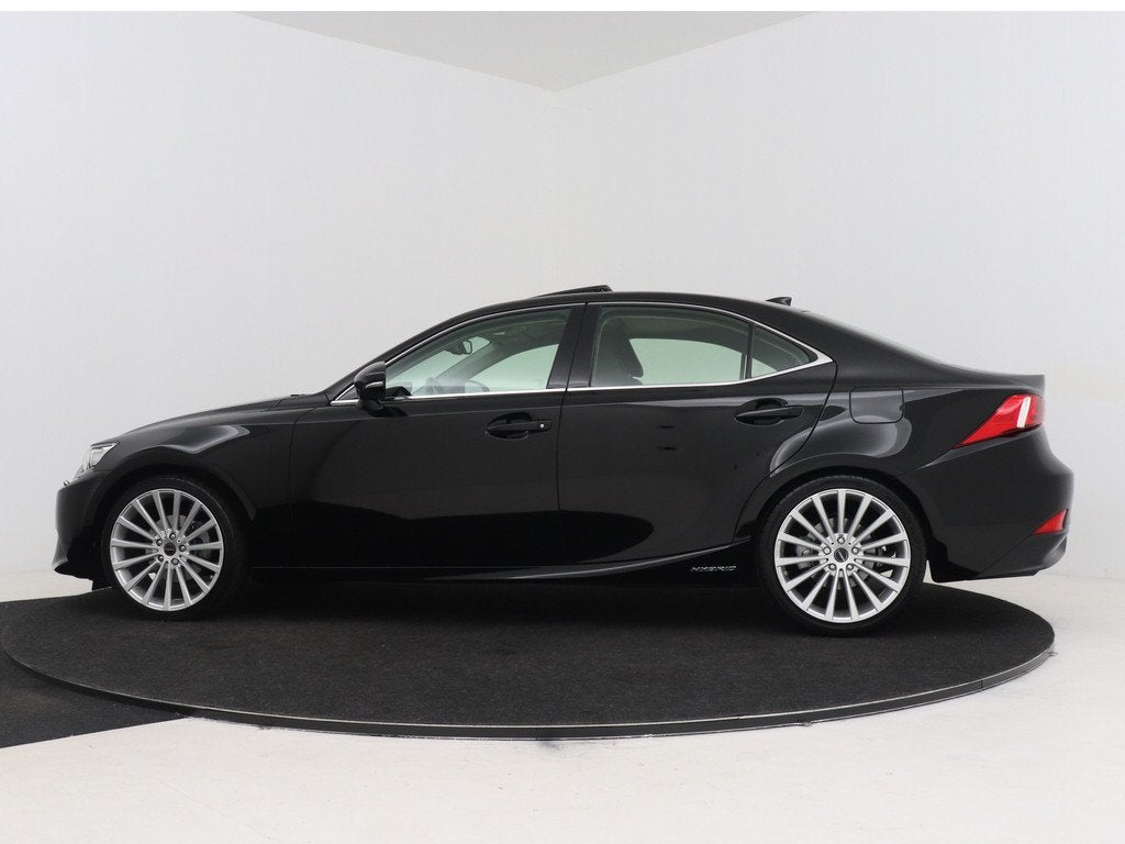 Lexus IS 300h Hybrid Business Line | Dealer onderhouden | le, Auto's, Automaat, 12 maanden, Gebruikt, Bedrijf
