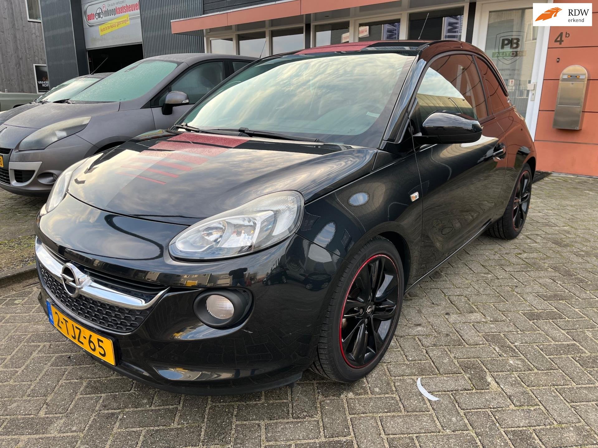 Opel ADAM 1.2 zeer nette auto airco, Auto's, Voorwielaandrijving, Euro 5, ADAM, 4 cilinders