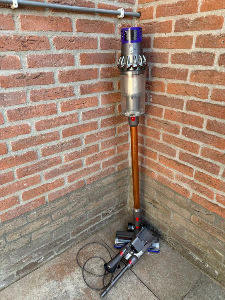 Dyson Cyclone V10, Witgoed en Apparatuur, Stofzuigers, Ophalen, Gebruikt, Draadloos, Dyson