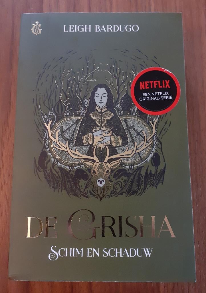 De Grisha, Schim en Schaduw. L. Bardugo, Boeken, Ophalen of Verzenden, Gelezen, Leigh Bardugo