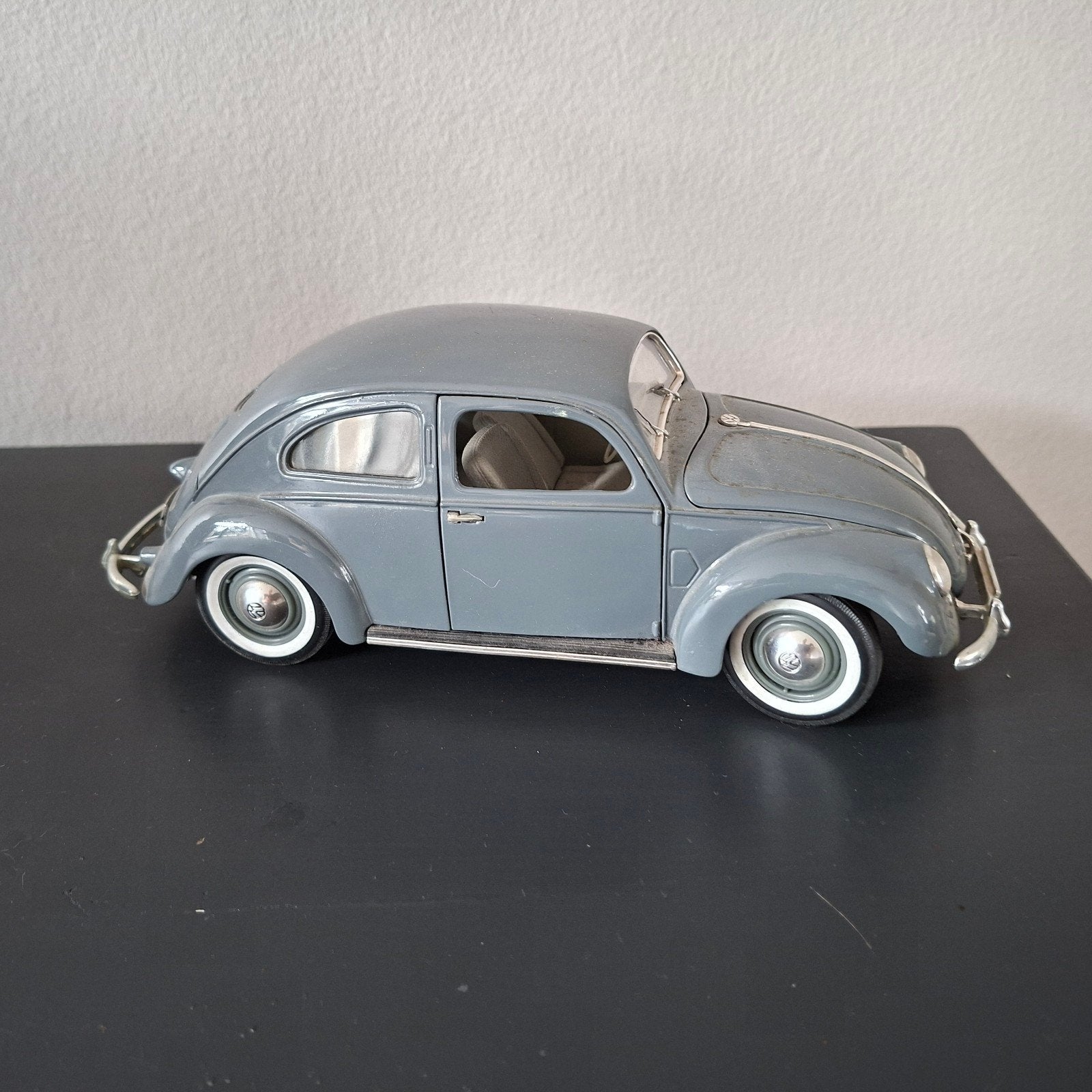 Maisto Volkswagen Kever 1:18 modelauto, Ophalen of Verzenden, Zo goed als nieuw, Auto, Maisto