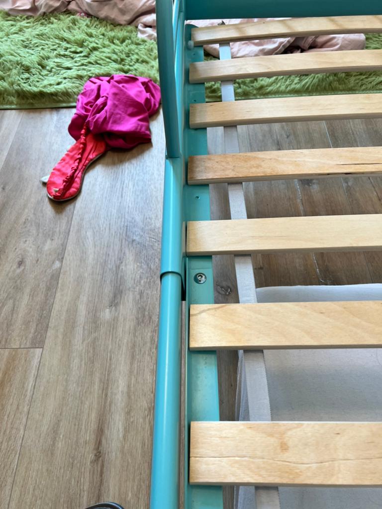 Meegroei bed met lattenbodem, Kinderen en Baby's, Kinderkamer | Bedden, Ophalen, 85 tot 100 cm, Gebruikt, Lattenbodem