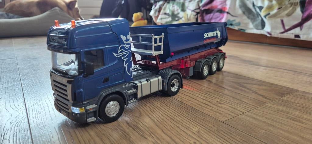 Meerdere Siku control vrachtwagens, Elektro, Ophalen of Verzenden, Zo goed als nieuw, Auto onroad