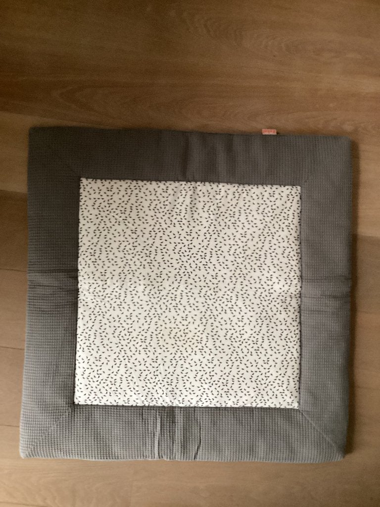 Boxkleed 95x95 cm, Ophalen of Verzenden, Zo goed als nieuw, Rechthoekig, Boxkleed