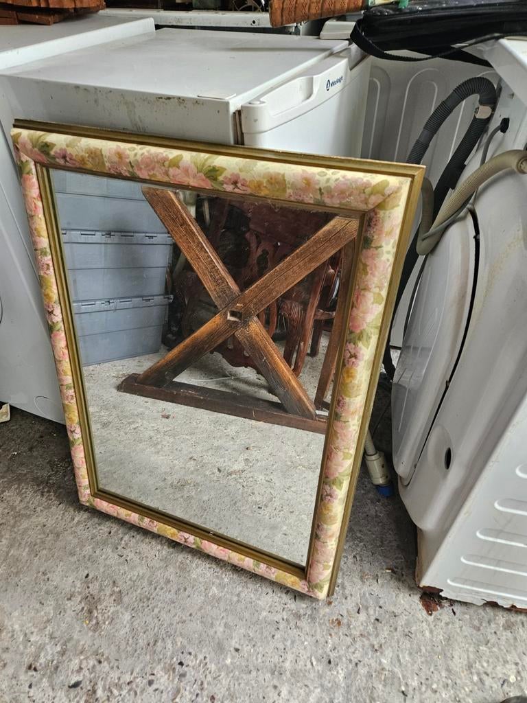 Vintage spiegel met bloemenrand, Ophalen of Verzenden, Rechthoekig, 50 tot 100 cm