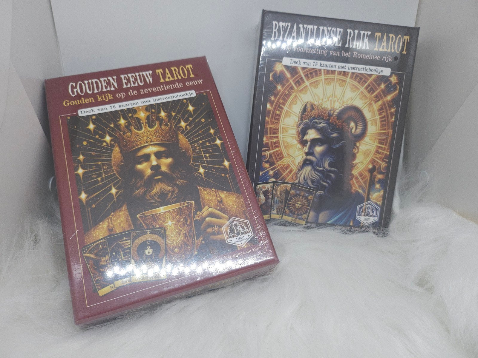 2 nieuwe tarot decks – Gouden Eeuw & Byzantijnse Rijk – €15, Een of twee spelers, Ophalen of Verzenden, Nieuw, Timmersgems.com