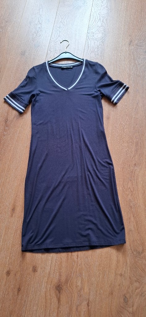 sportieve donkerblauwe jurk merk Donna Dura maat 36, Kleding | Dames, Jurken, Donna Dura, Zo goed als nieuw, Maat 36 (S), Boven de knie