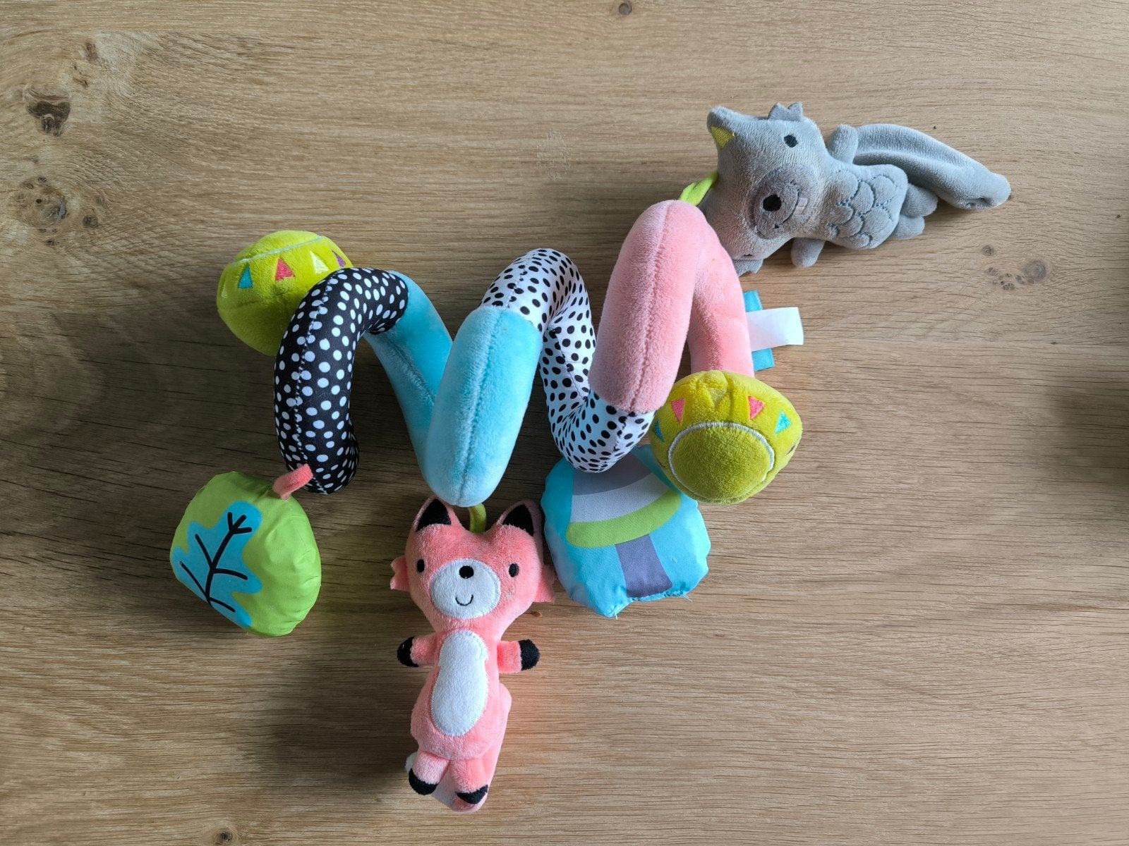 Baby box spiraal mobiel met dieren, Ophalen of Verzenden, Zo goed als nieuw, Mobiel