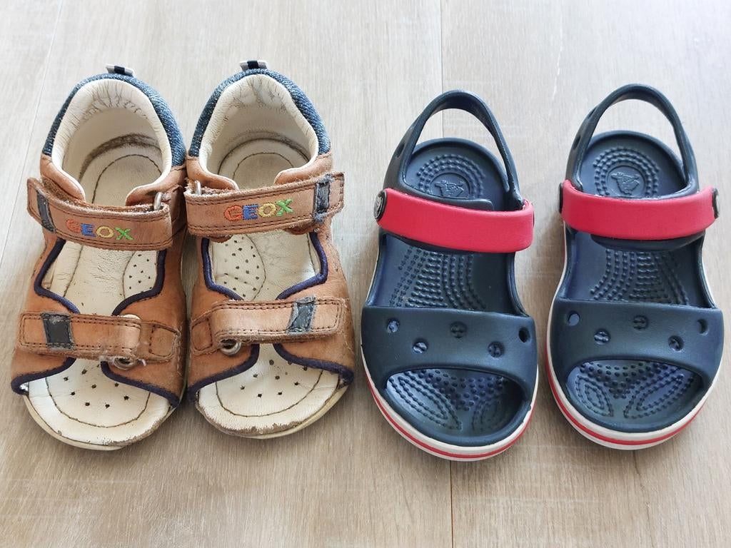 Sandalen en Crocs maat 22, Gebruikt, Jongen of Meisje, Schoenen, Ophalen of Verzenden