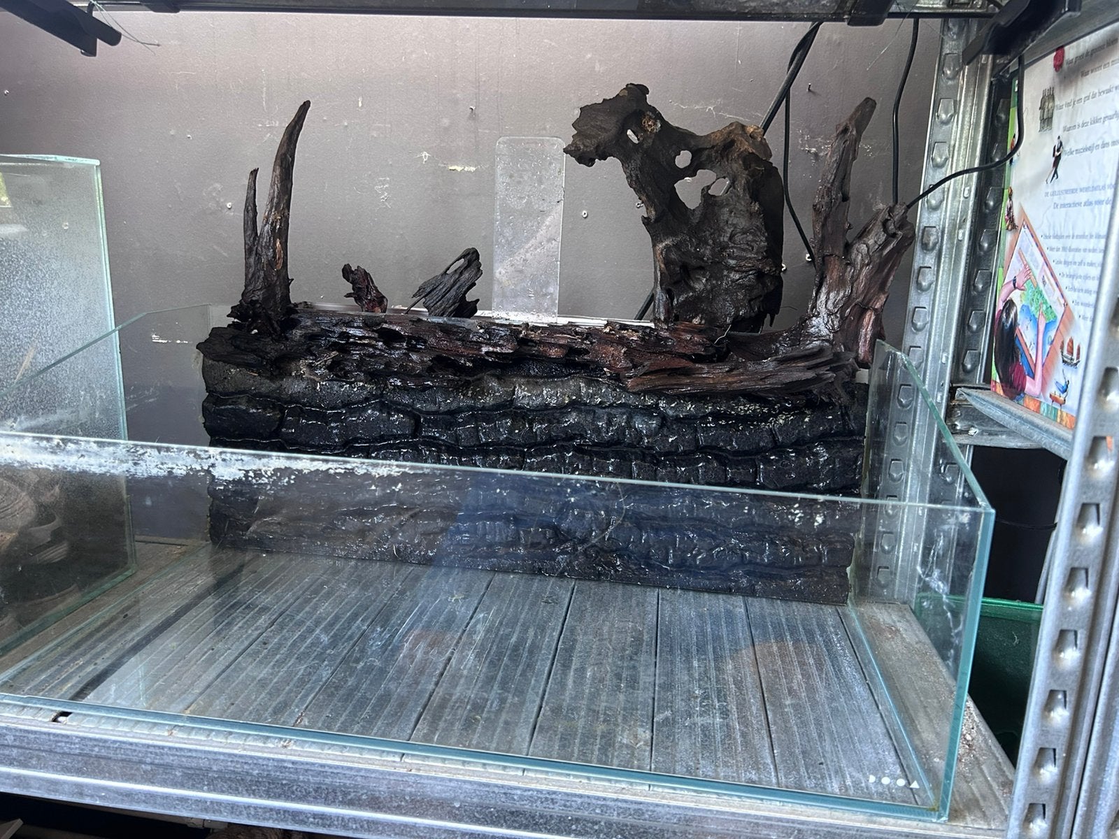 Aquarium met plantvakjes, Ophalen, Gebruikt