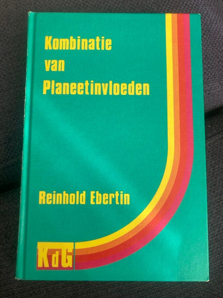 Combinatie van Planeetinvloeden - Reinhold Ebertin, Ophalen of Verzenden, Gelezen, Astrologie, Instructieboek