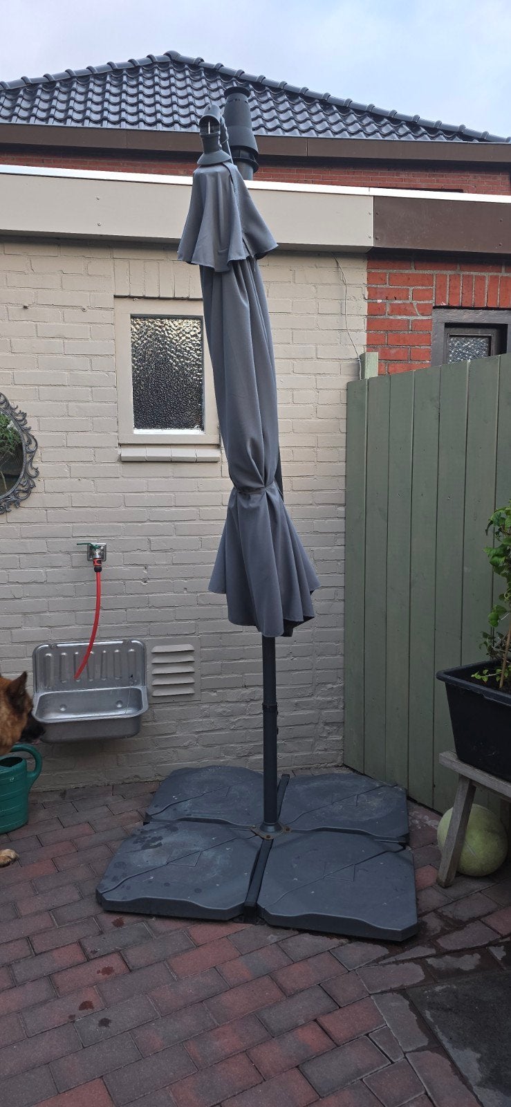 Zweefparasol met stevige voet, Tuin en Terras, Ophalen, Gebruikt, 2 tot 3 meter, Zweefparasol
