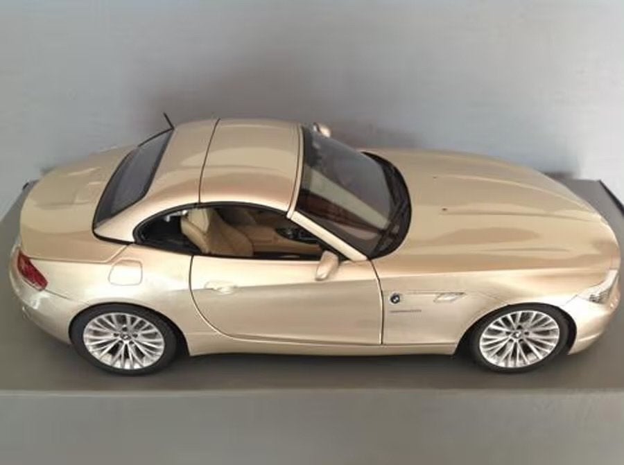 BMW Z4 sDrive35i Kyosho Dealer Editie Zeldzaam, Ophalen of Verzenden, Nieuw